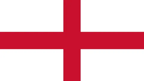 C罗重要性获马丁内斯肯定；维蒂尼亚荣膺欧洲最佳中场称号